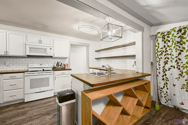 $215,000 | 3845 Plum Broque Drive, Baton Rouge, LA 70808