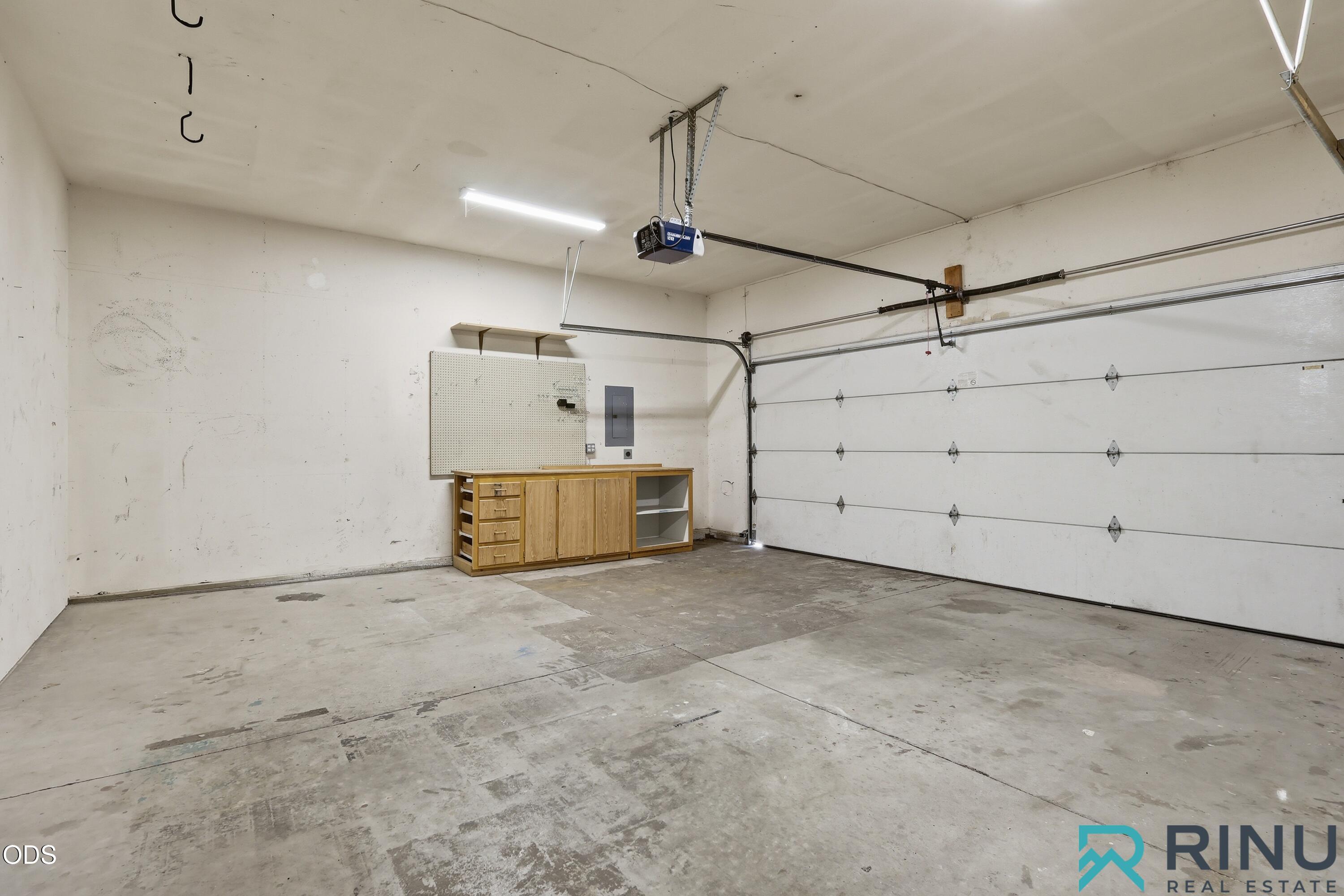 1810 Southwest 27th Street Redmond, OR 97756 - Photo 26 of 53