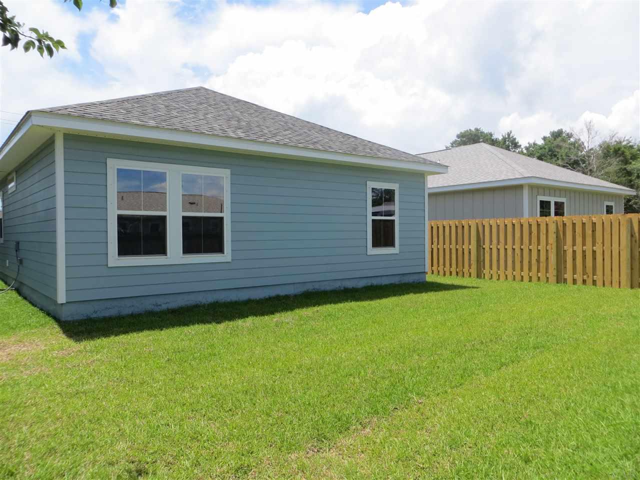 5512 Avon Road Pensacola, FL 32507 - Photo 2 of 31 Gallery Image 2