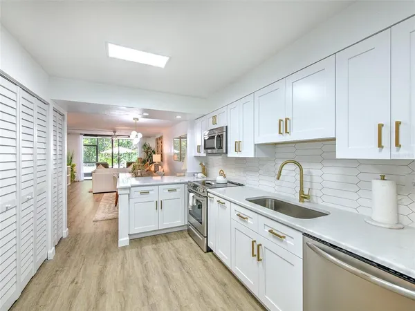 $6,000 | 517 Bayport Way, Unit 517, Longboat Key, FL 34228