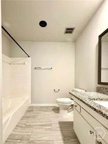 $1,995 | 455 Mall Boulevard, Unit 13, Savannah, GA 31406