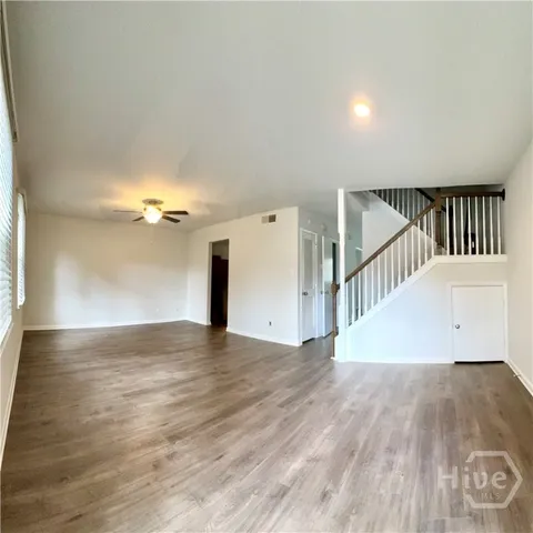 $1,995 | 455 Mall Boulevard, Unit 13, Savannah, GA 31406