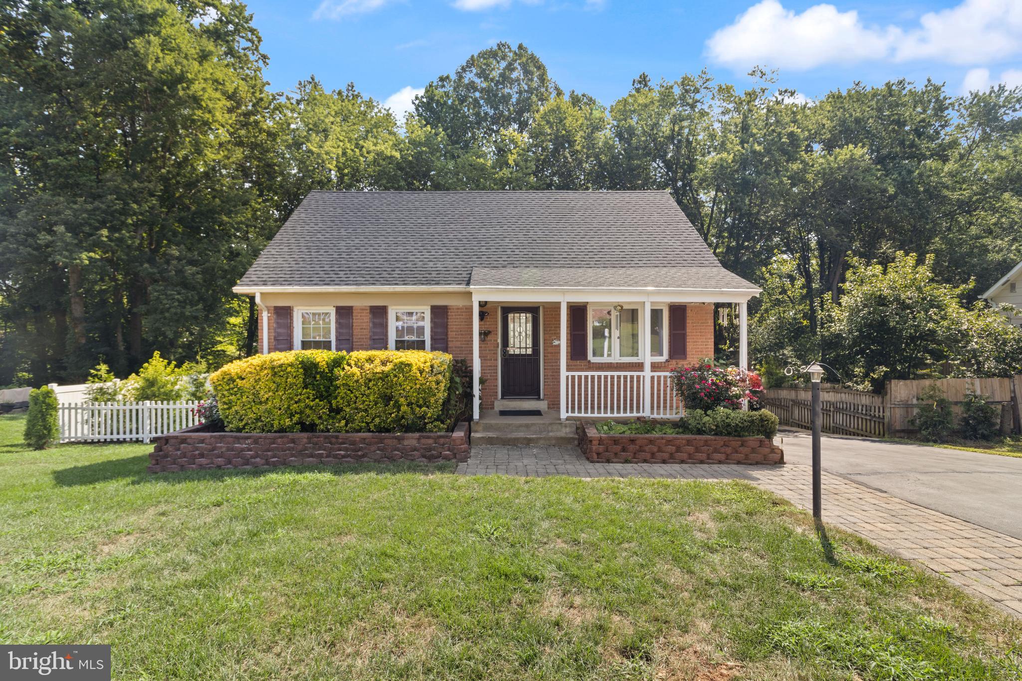 13303 Kenny Road Woodbridge, VA 22193 - Photo 1 of 57 Gallery Image 1