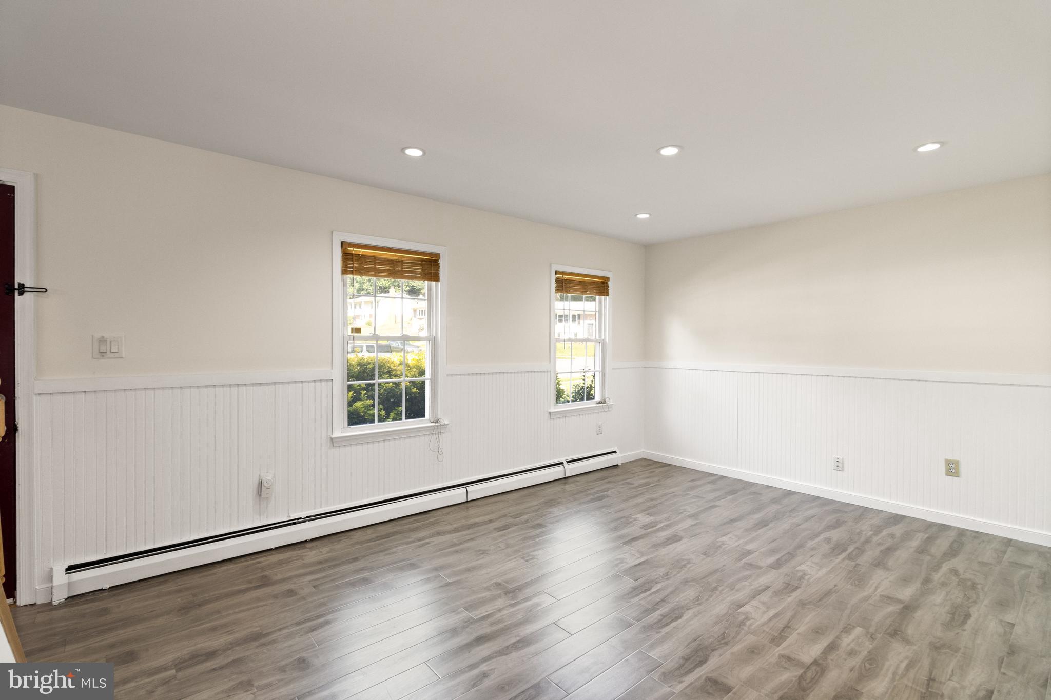 13303 Kenny Road Woodbridge, VA 22193 - Photo 8 of 57 Gallery Image 8