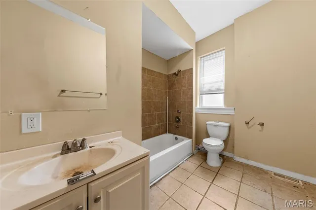 $134,900 | 3018 Texas Avenue, St. Louis, MO 63118