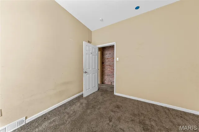 $134,900 | 3018 Texas Avenue, St. Louis, MO 63118