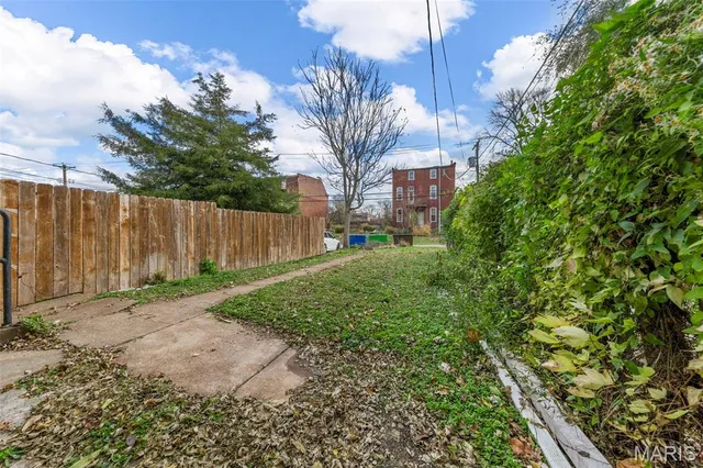 $134,900 | 3018 Texas Avenue, St. Louis, MO 63118