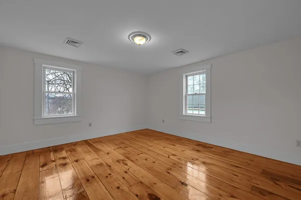 $2,450 | 22 School Street, Unit 1, Southbridge, MA 01550