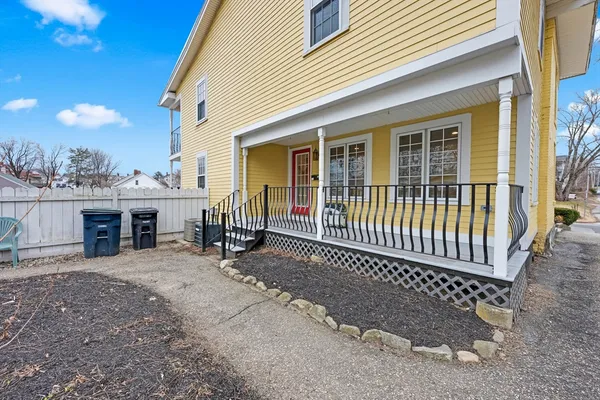 $2,450 | 22 School Street, Unit 1, Southbridge, MA 01550