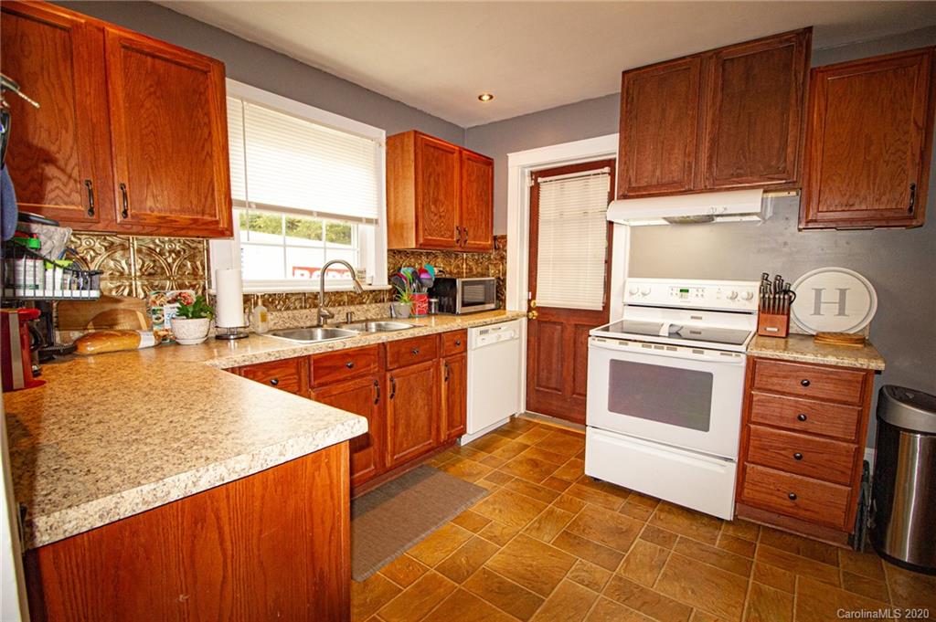 115 Brookhill Road Shelby, NC 28150 - Photo 6 of 14 Gallery Image 6