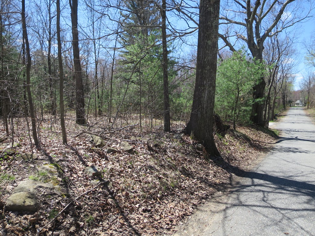 7 St George Road Brimfield, MA 01010 - Photo 4 of 8