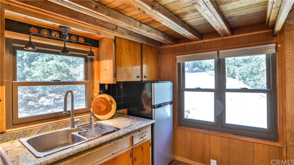 34 Manker Flats Mt Baldy, CA 91759 - Photo 9 of 30 a room with furniture and window