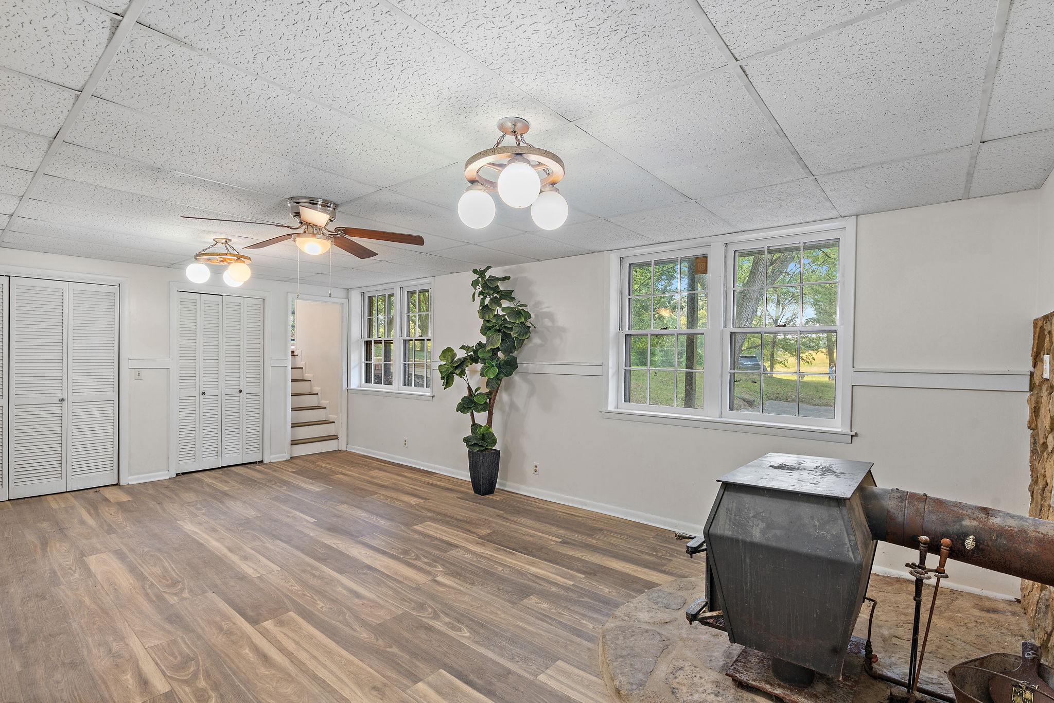 1627 West Grab Creek Road Dickson, TN 37055 - Photo 31 of 46 a view of a livingroom with a window
