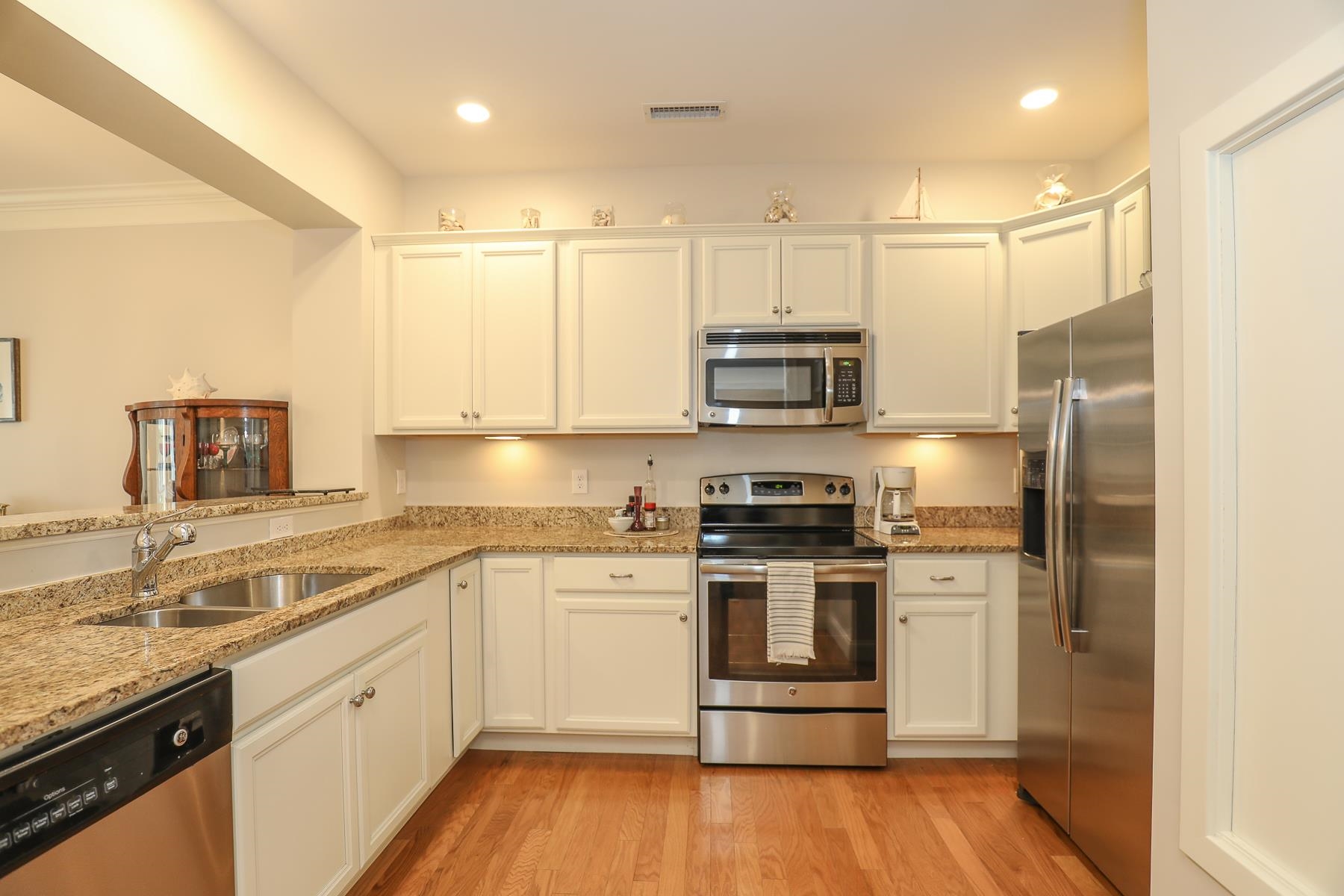 12 Braemoor Woods Road, Unit 106 Salem, NH 03079 - Photo 16 of 39