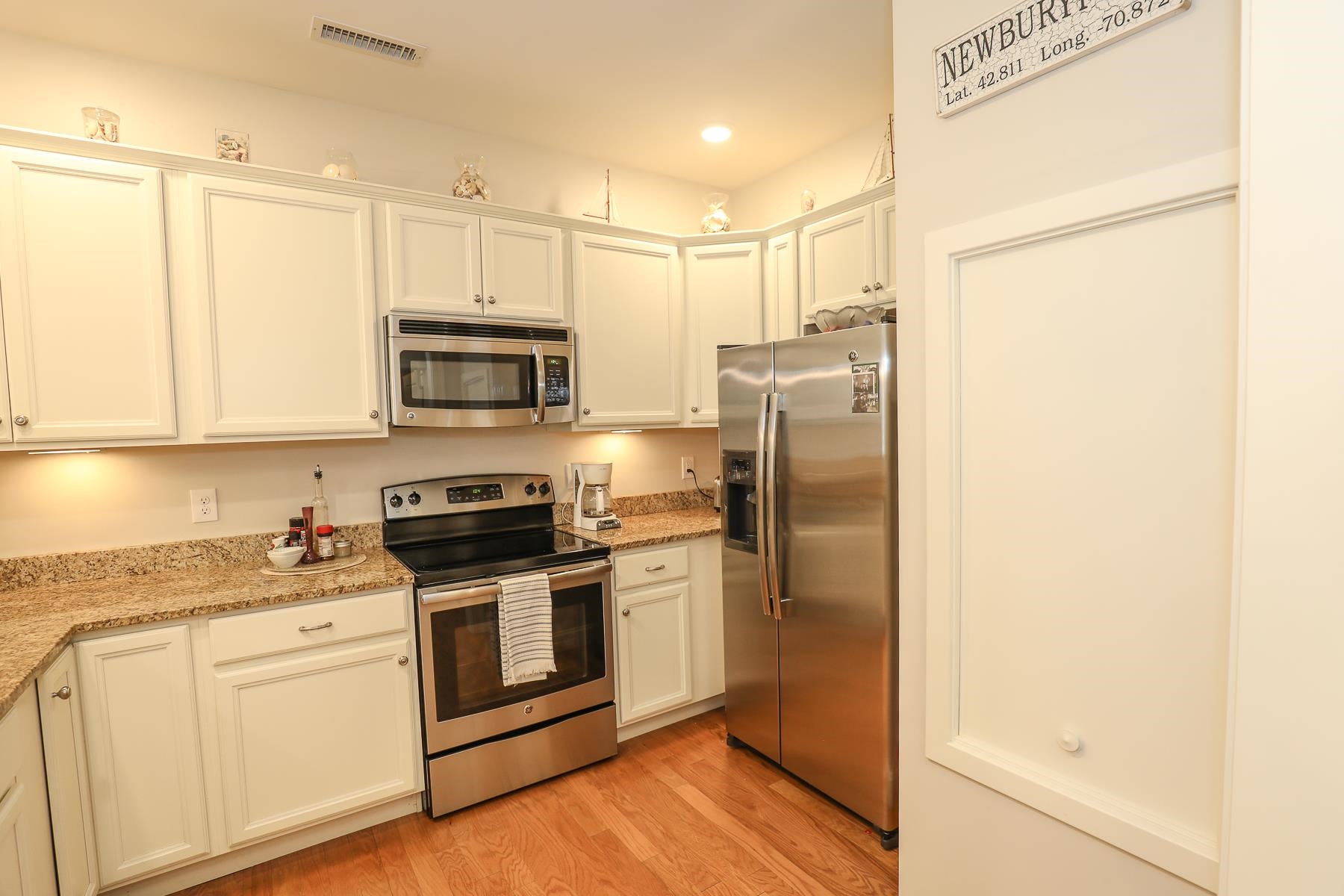 12 Braemoor Woods Road, Unit 106 Salem, NH 03079 - Photo 17 of 39