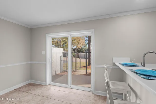 $280,000 | 550 Post Road, Unit 205, Ridgeland, MS 39157