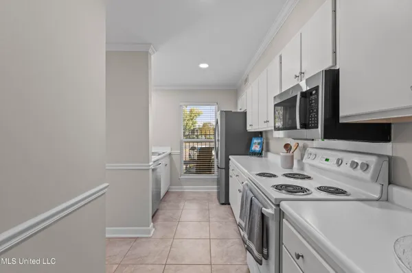 $280,000 | 550 Post Road, Unit 205, Ridgeland, MS 39157