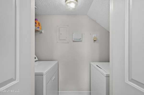 $280,000 | 550 Post Road, Unit 205, Ridgeland, MS 39157