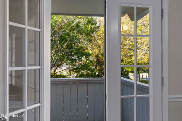 $280,000 | 550 Post Road, Unit 205, Ridgeland, MS 39157