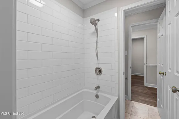 $280,000 | 550 Post Road, Unit 205, Ridgeland, MS 39157