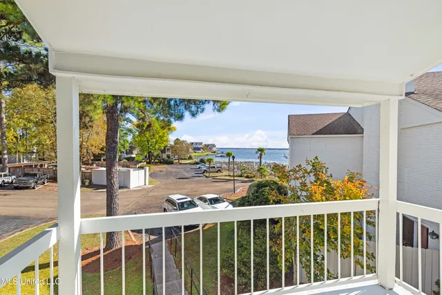 $280,000 | 550 Post Road, Unit 205, Ridgeland, MS 39157