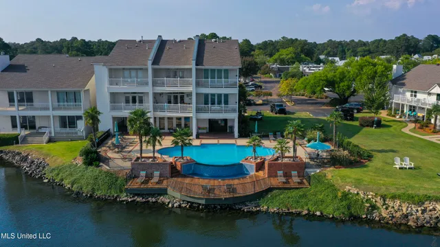 $280,000 | 550 Post Road, Unit 205, Ridgeland, MS 39157