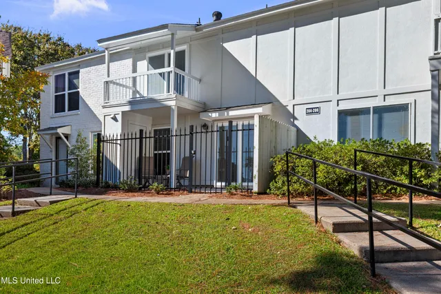 $280,000 | 550 Post Road, Unit 205, Ridgeland, MS 39157