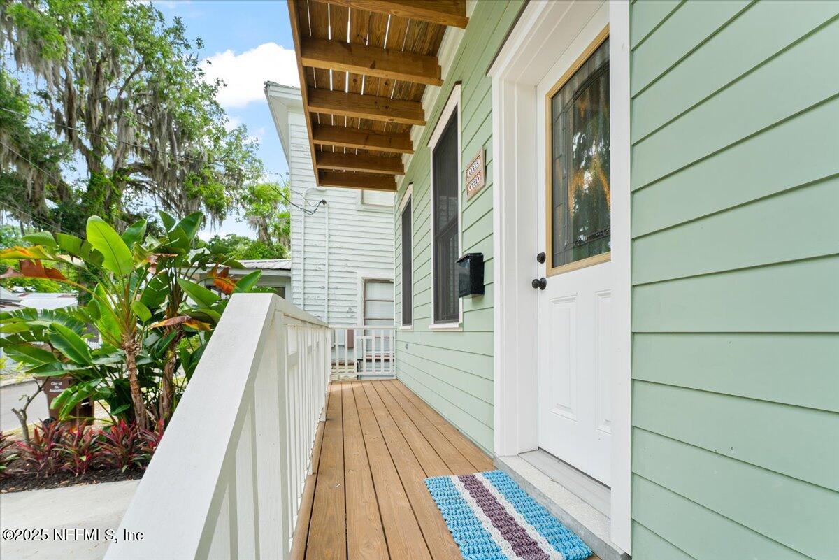 121 Moore Street St. Augustine, FL 32084 - Photo 6 of 31 06-Main entrance door 2 5-9-2025