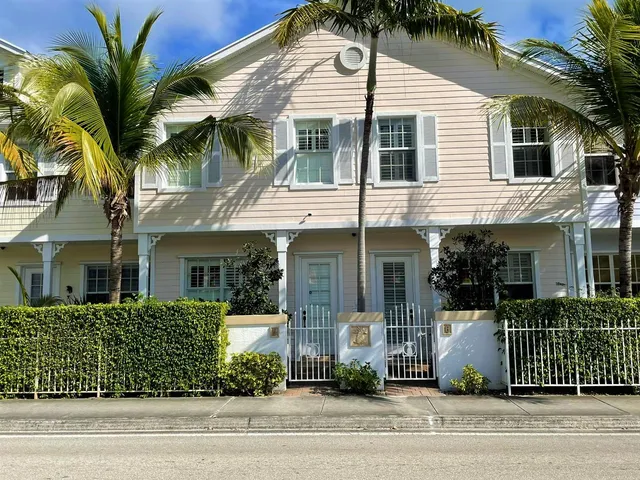 a view of a entryway door of the house