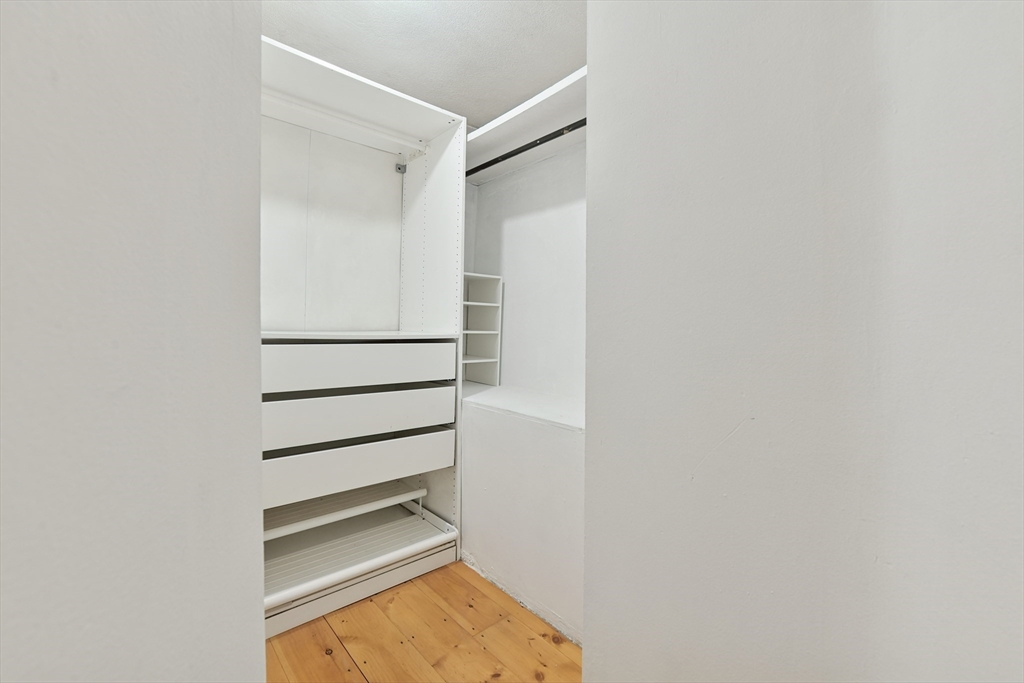 15 St George Street, Unit 1 Boston, MA 02118 - Photo 9 of 15