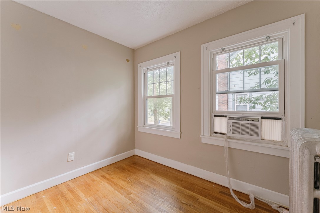 1660 Maple Road Cleveland Heights, OH 44121 - Photo 17 of 35 Gallery Image 17
