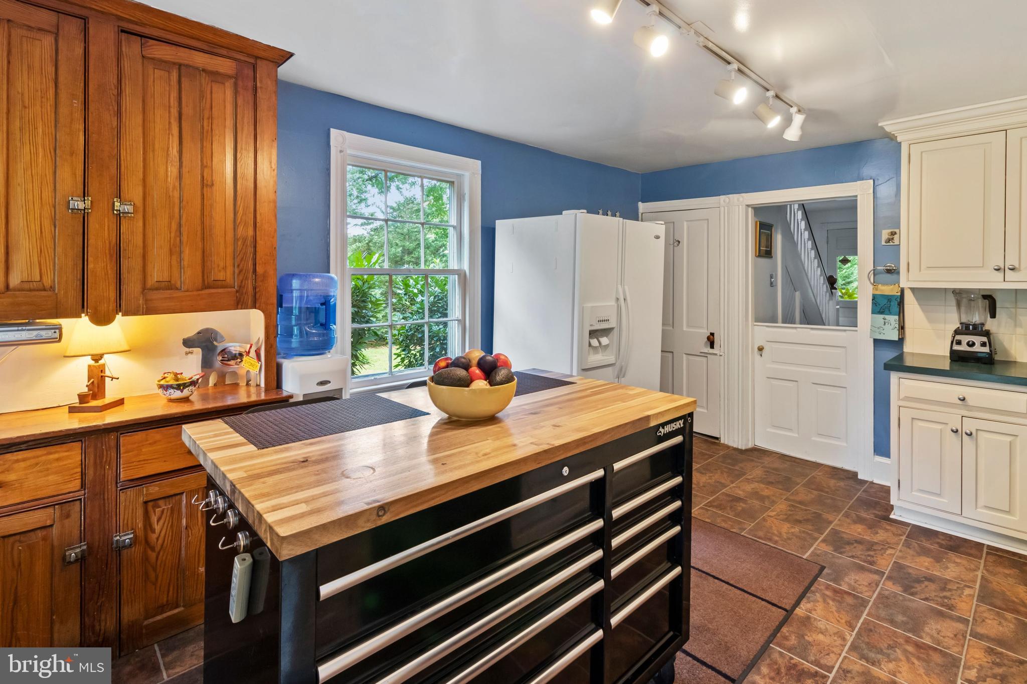 808 Newtown Road Berwyn, PA 19312 - Photo 7 of 52