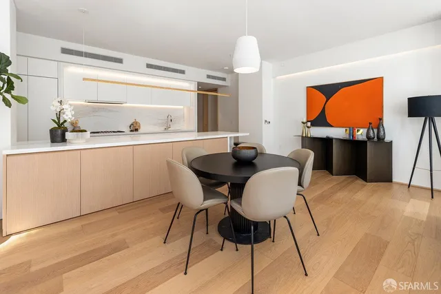 $2,695,000 | 1 Steuart Street, Unit 305, San Francisco, CA 94105