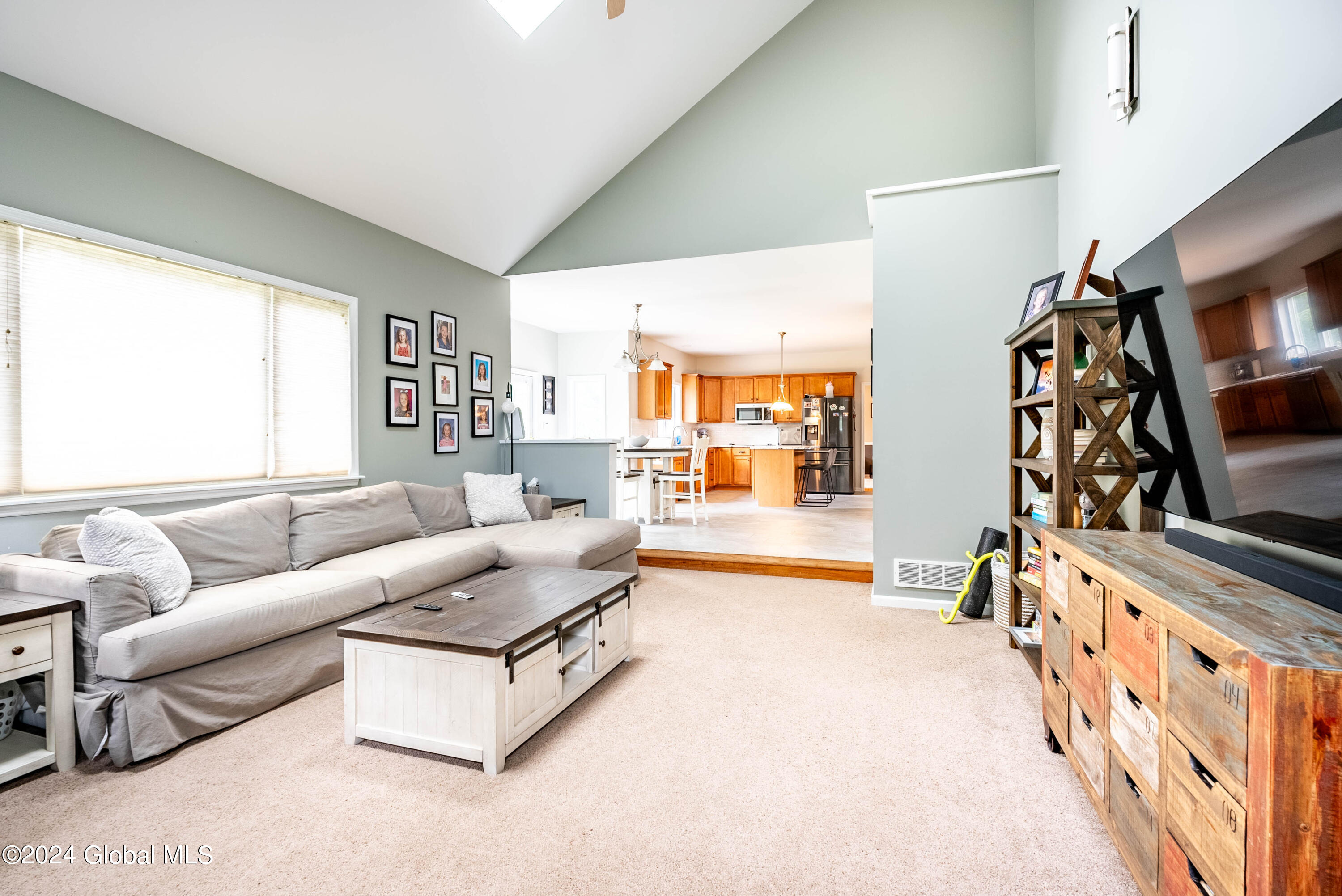 4017 Newcastle Road Schenectady, NY 12303 - Photo 23 of 58 24