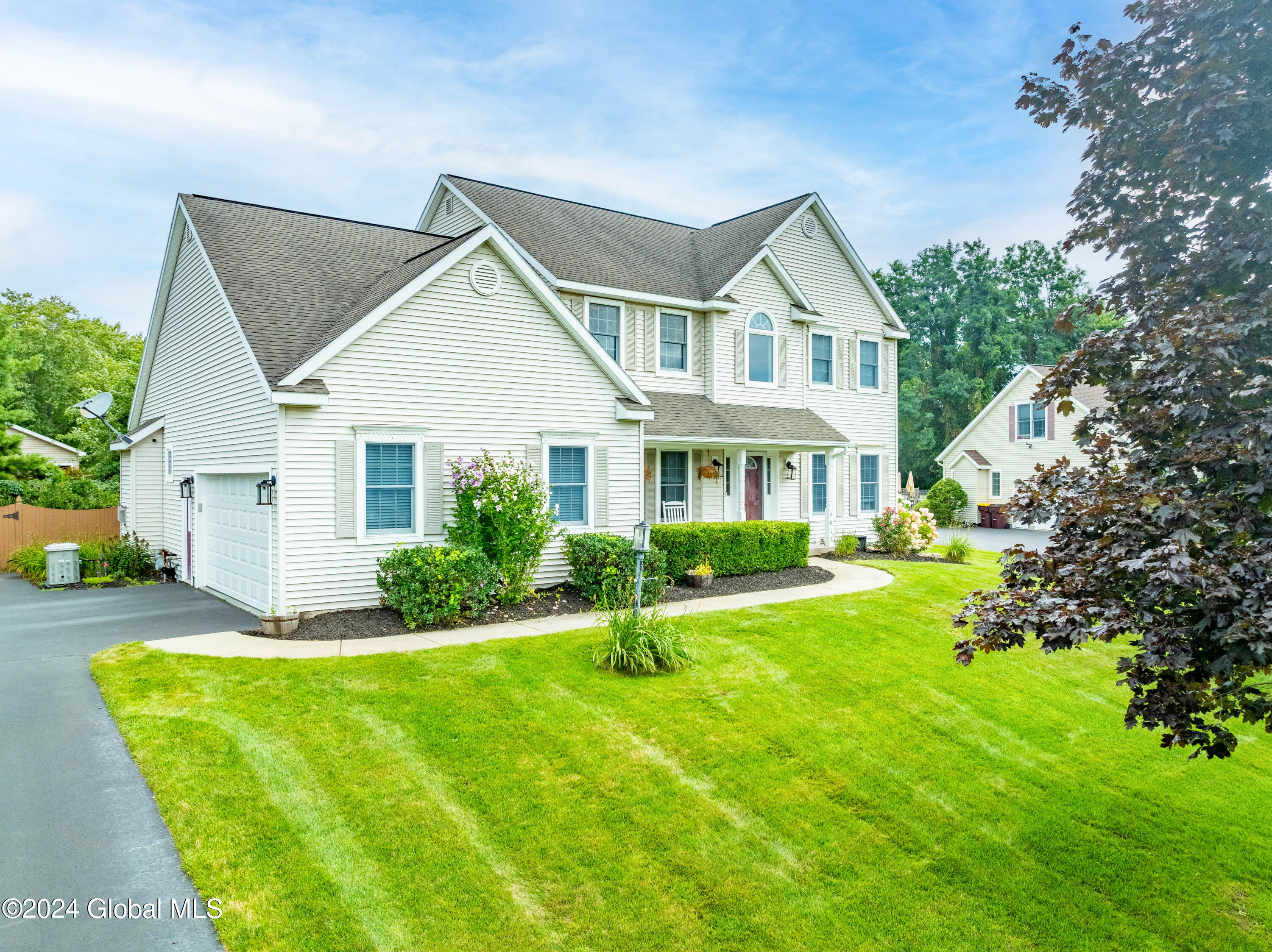 4017 Newcastle Road Schenectady, NY 12303 - Photo 3 of 58 1