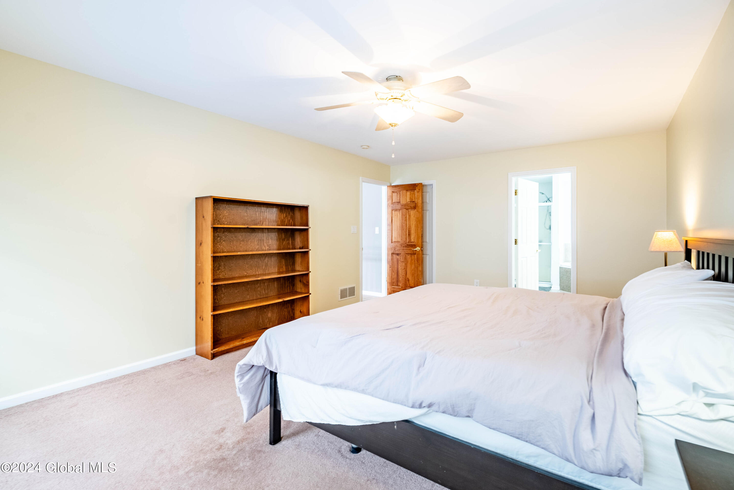 4017 Newcastle Road Schenectady, NY 12303 - Photo 32 of 58 33