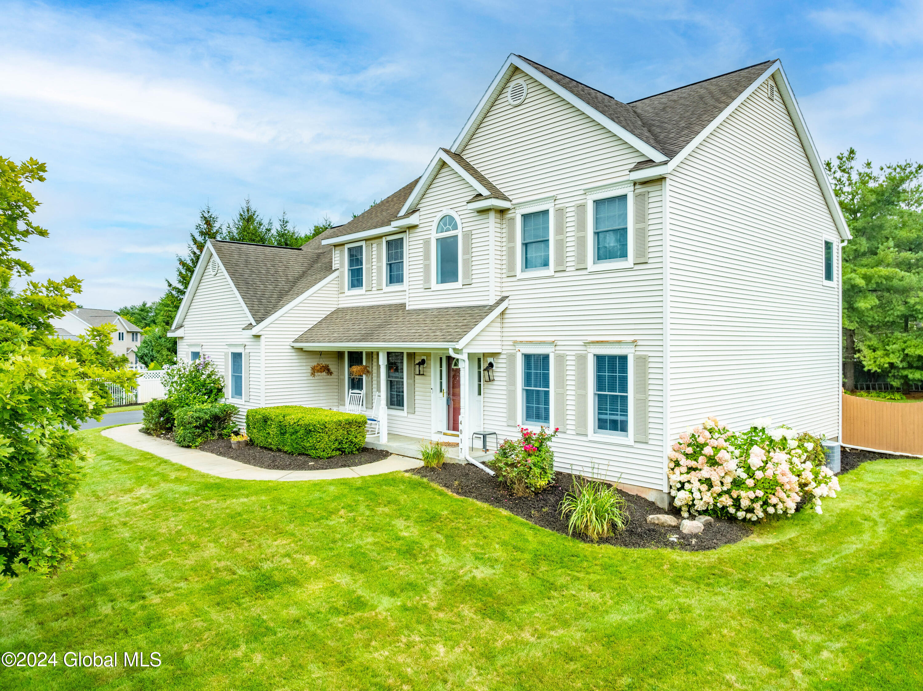 4017 Newcastle Road Schenectady, NY 12303 - Photo 4 of 58 3