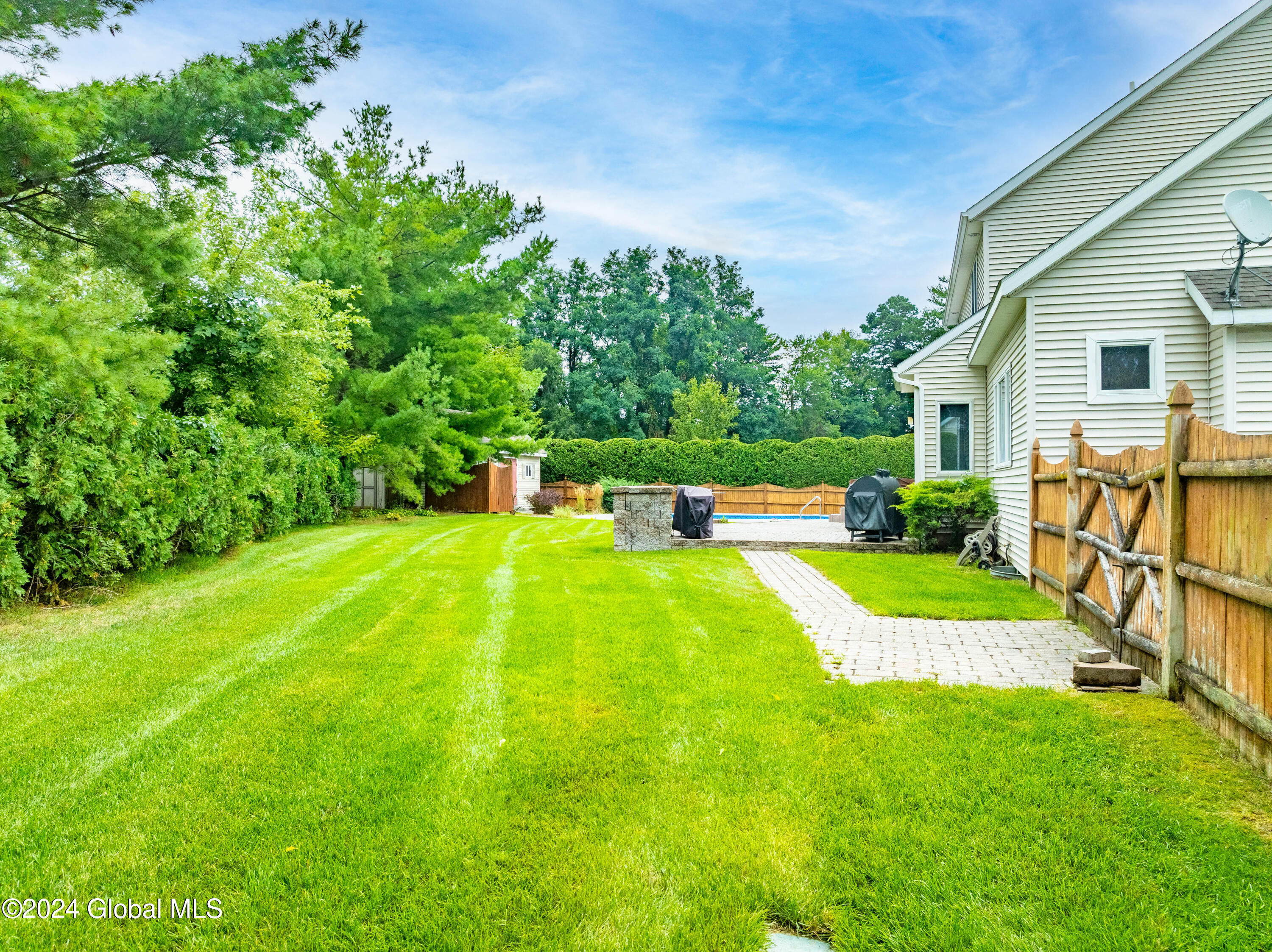 4017 Newcastle Road Schenectady, NY 12303 - Photo 45 of 58 41