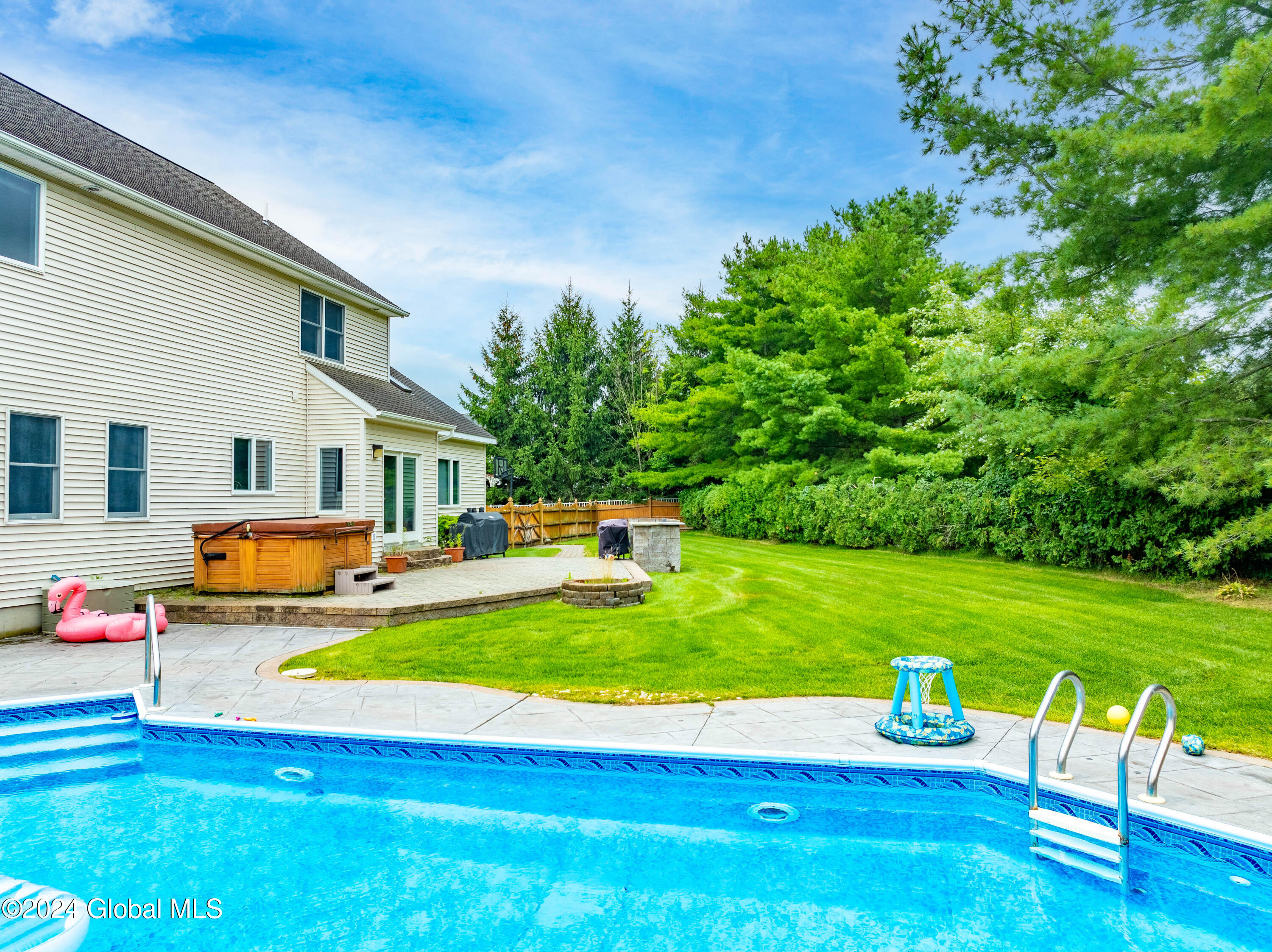 4017 Newcastle Road Schenectady, NY 12303 - Photo 49 of 58 46