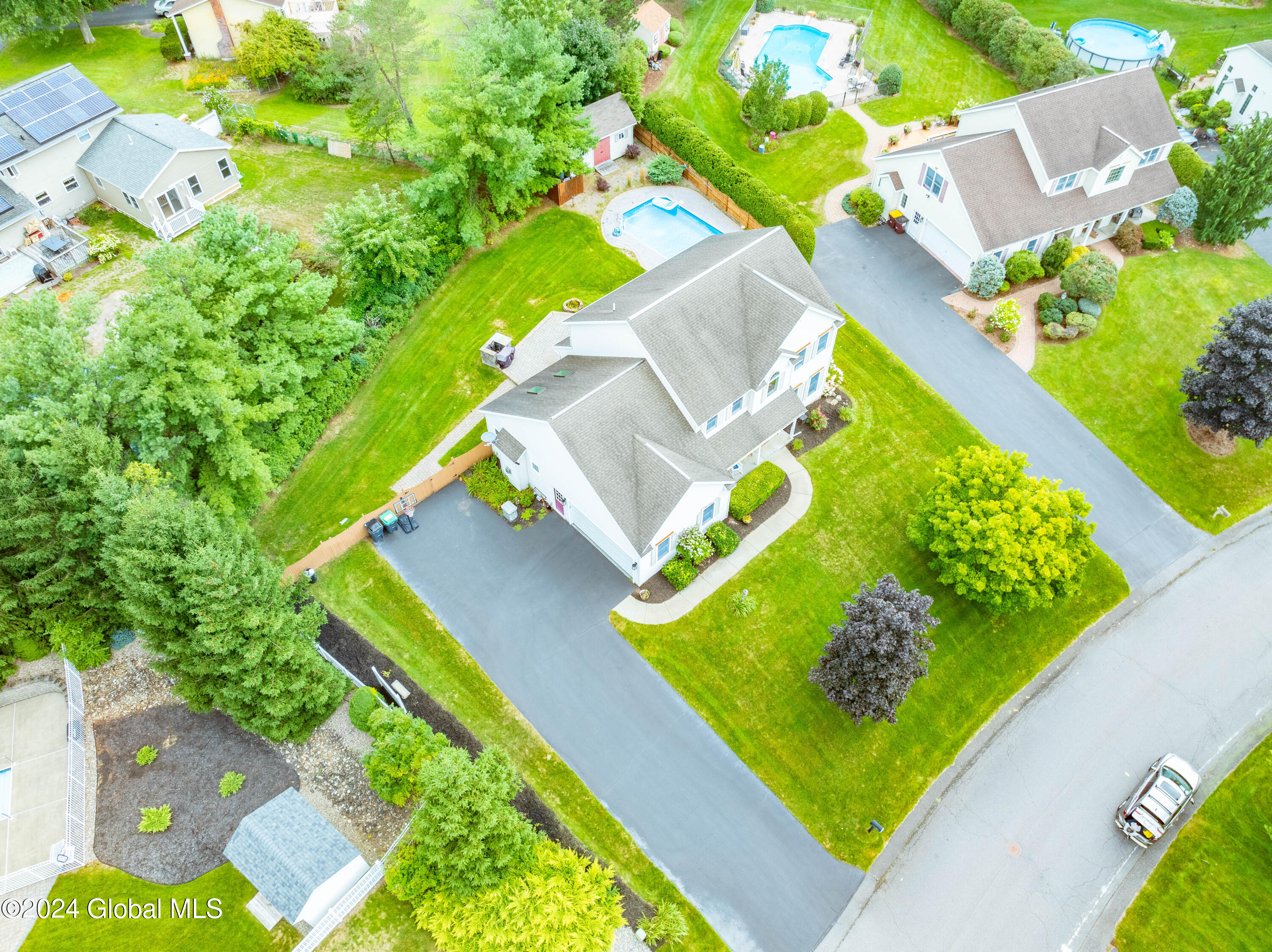4017 Newcastle Road Schenectady, NY 12303 - Photo 56 of 58 50
