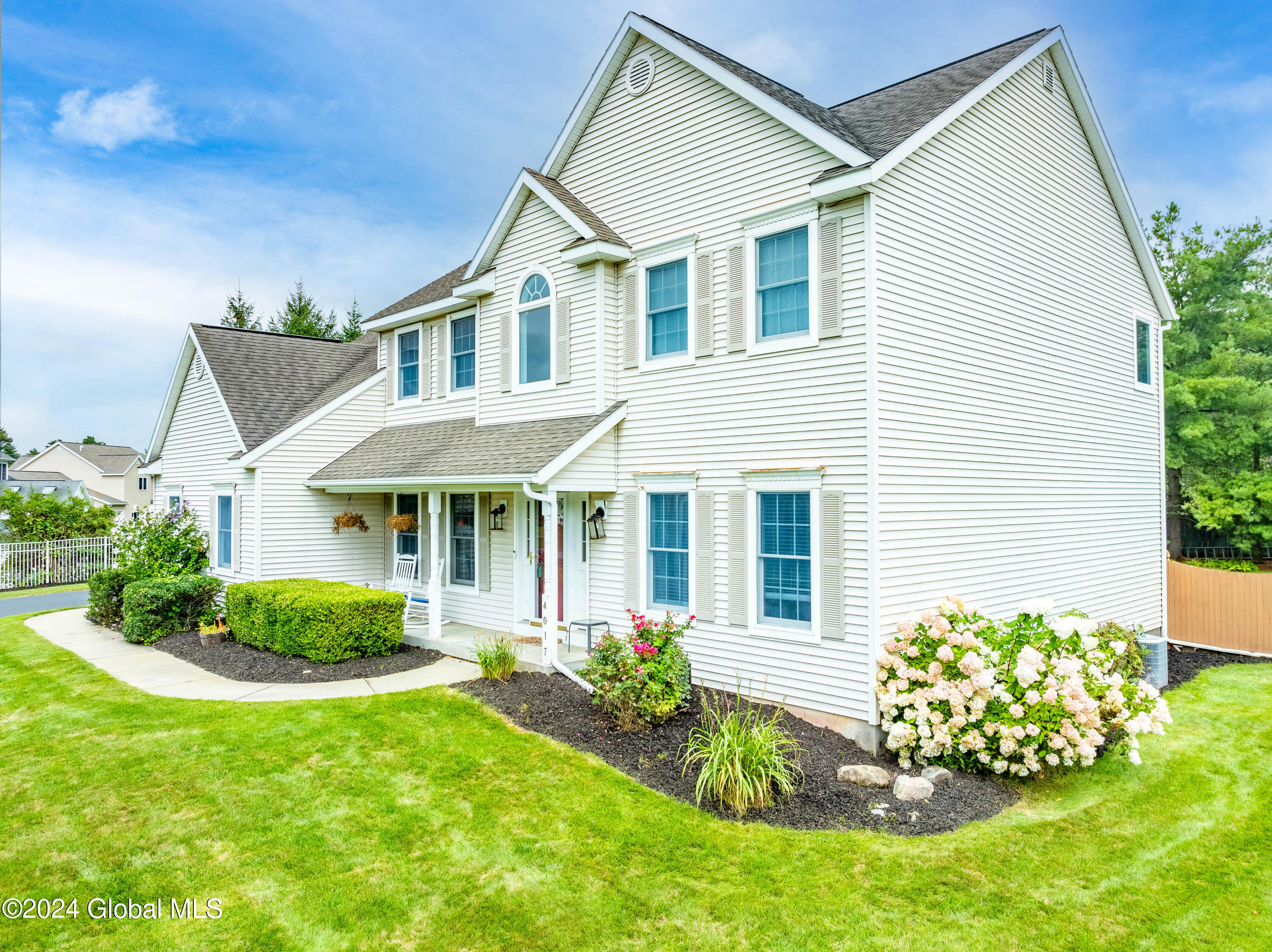 4017 Newcastle Road Schenectady, NY 12303 - Photo 6 of 58 5