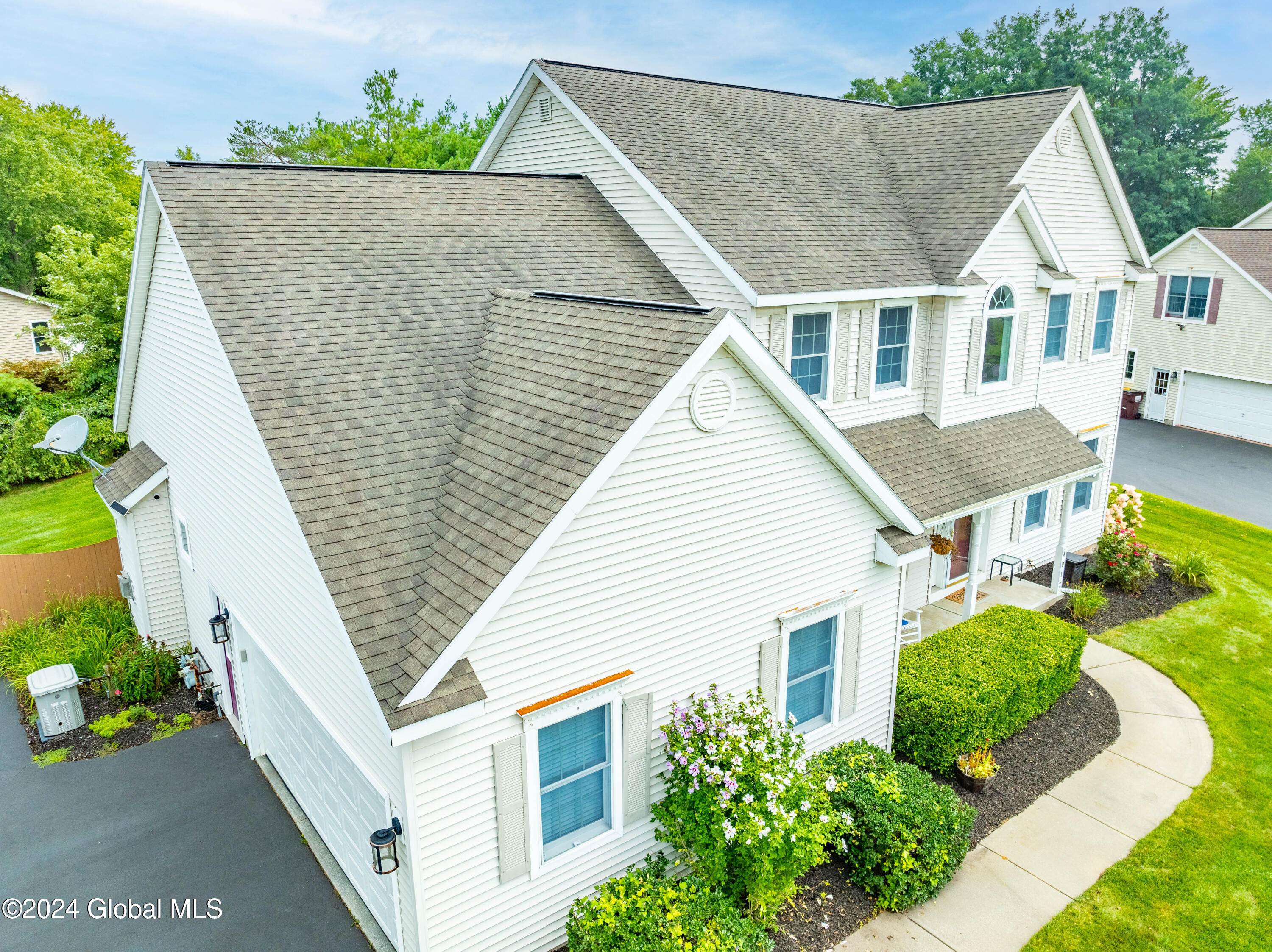 4017 Newcastle Road Schenectady, NY 12303 - Photo 7 of 58 7