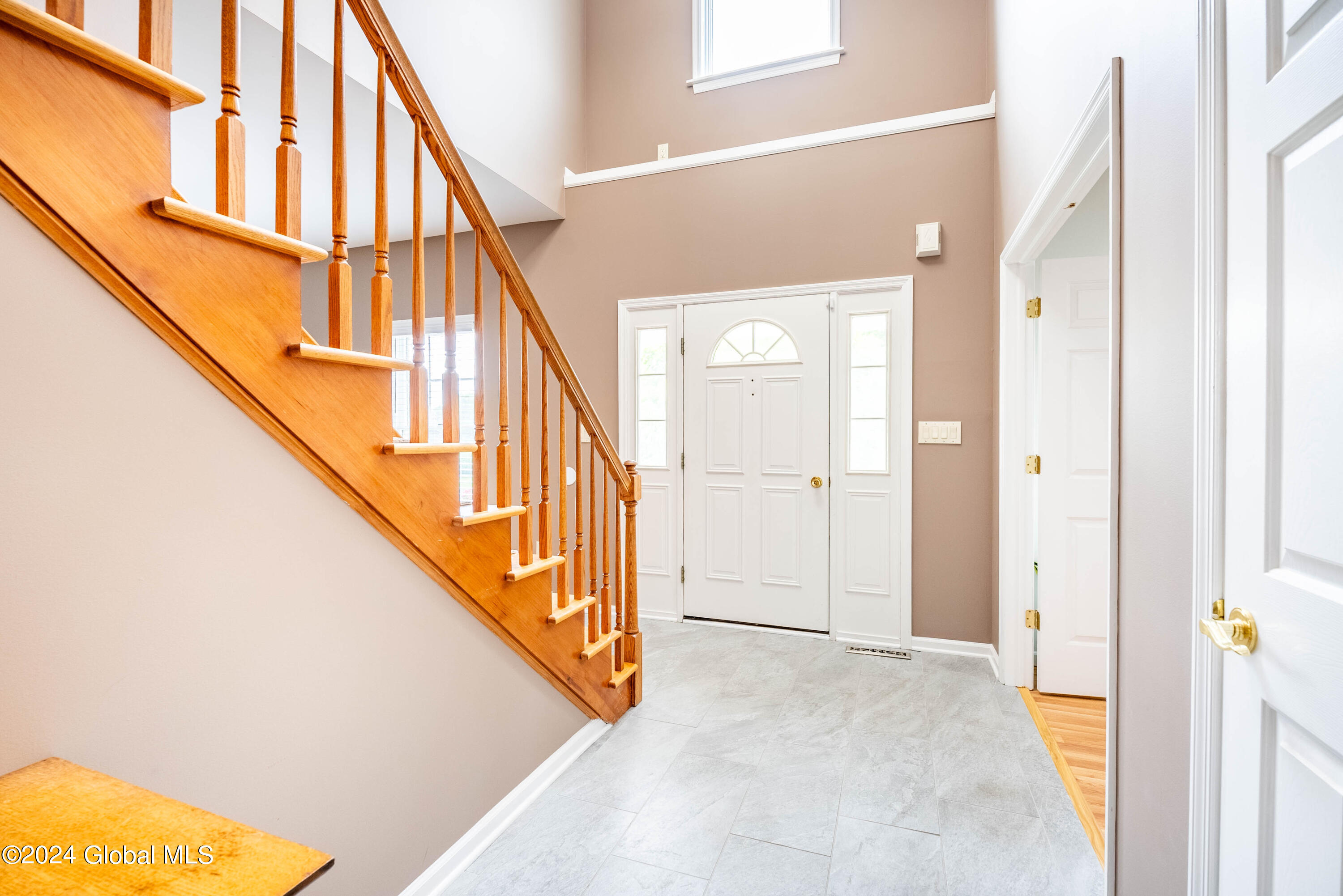 4017 Newcastle Road Schenectady, NY 12303 - Photo 8 of 58 9