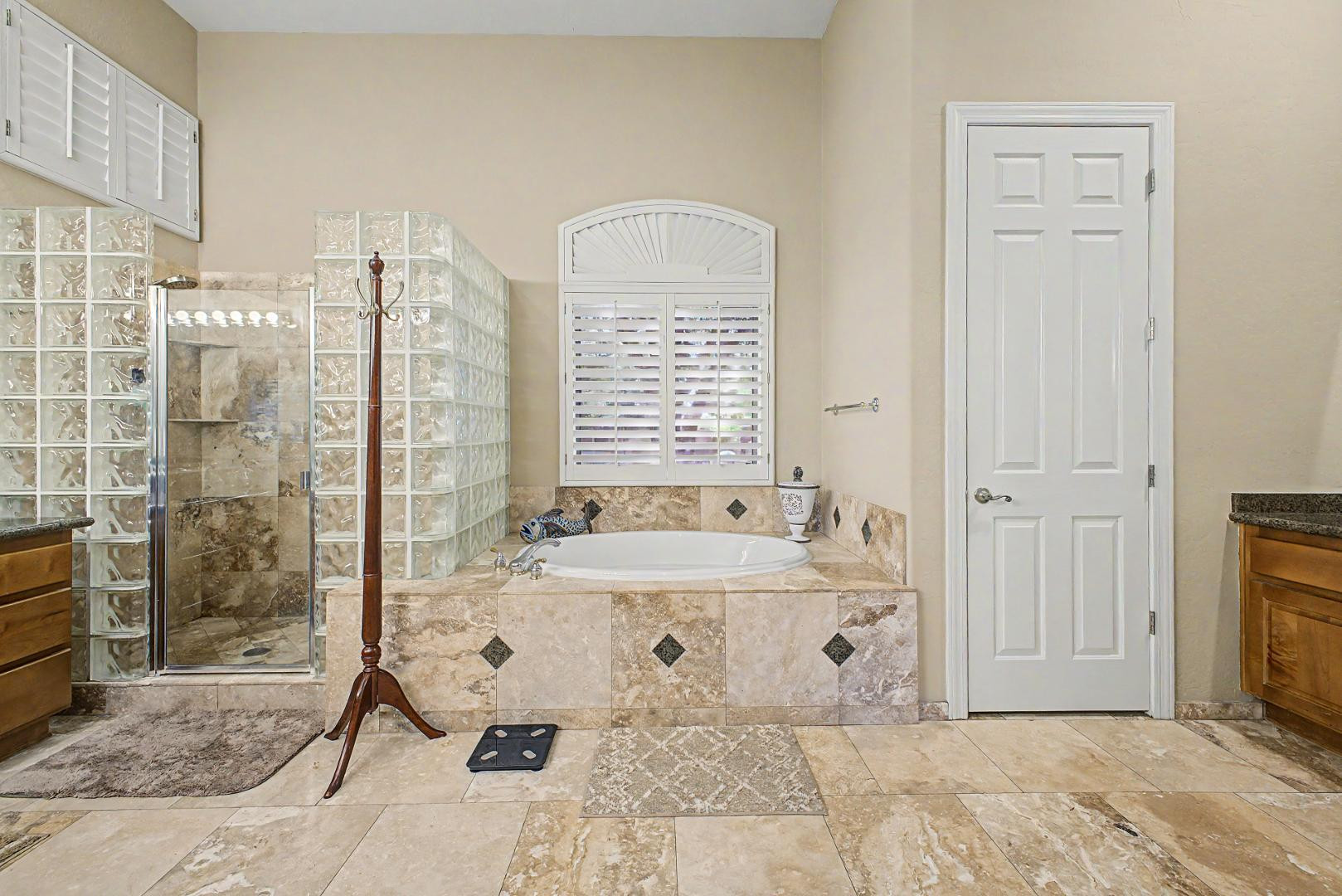 41923 North Moss Springs Road Anthem, AZ 85086 - Photo 28 of 52