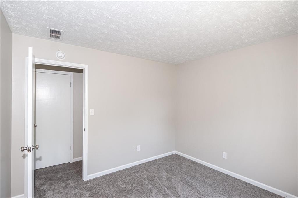 982 Stonegate Road Greenwood, IN 46142 - Photo 28 of 31 Gallery Image 28