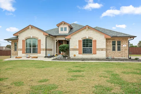 $650,000 | 201 North Rawhide Trail, Liberty Hill, TX 78642
