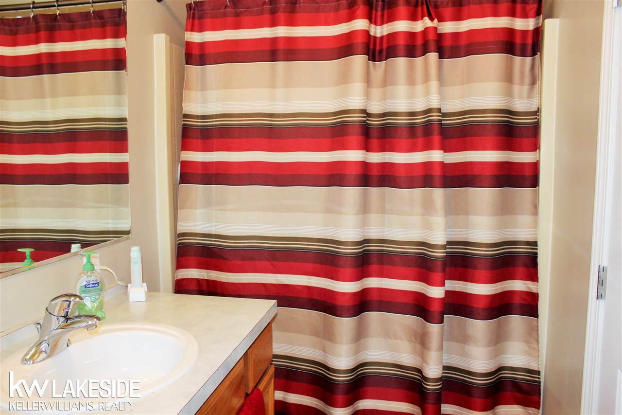 8086 Ritter Street Center Line, MI 48015 - Photo 16 of 31