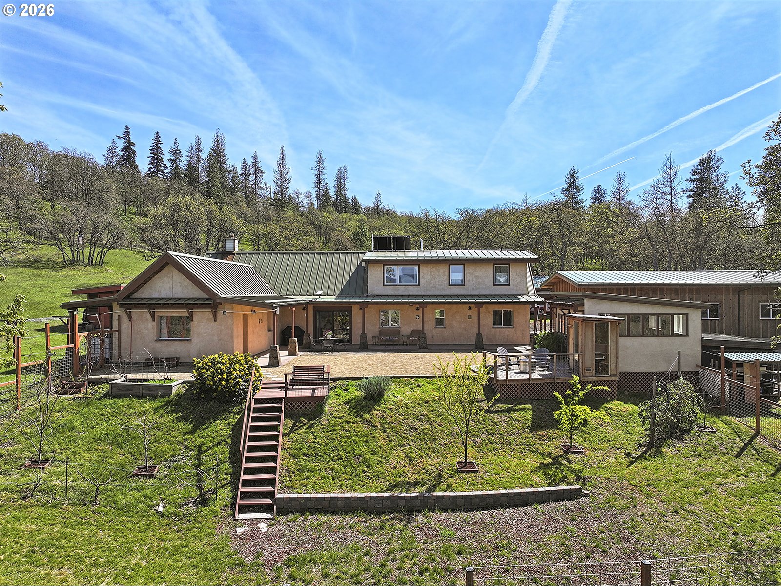 2015 Lonely Lane Mosier, OR 97040 - Photo 2 of 46 Exterior