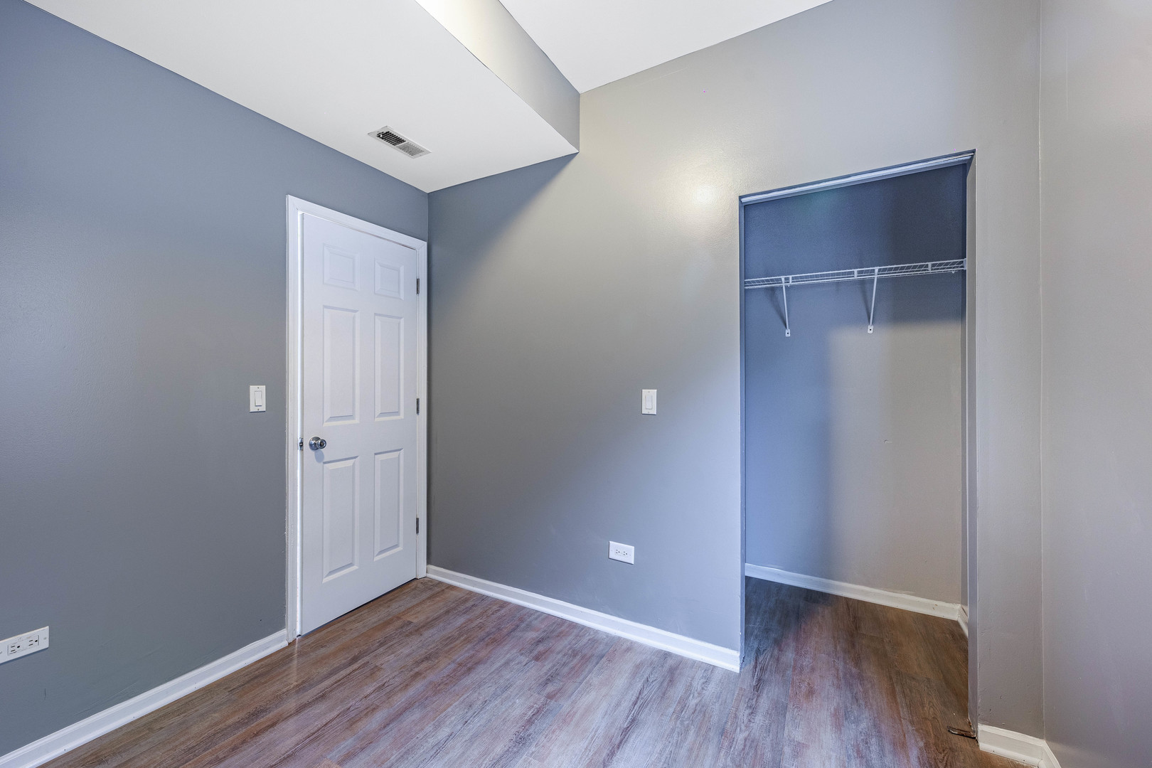 2446 West 69th Street Chicago, IL 60629 - Photo 16 of 29