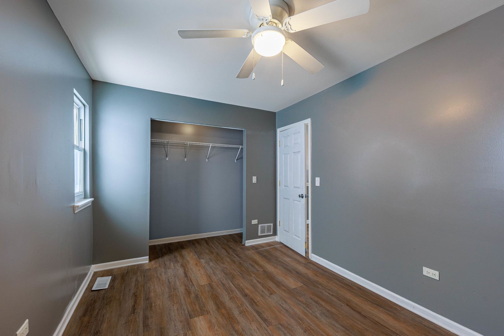 2446 West 69th Street Chicago, IL 60629 - Photo 22 of 29